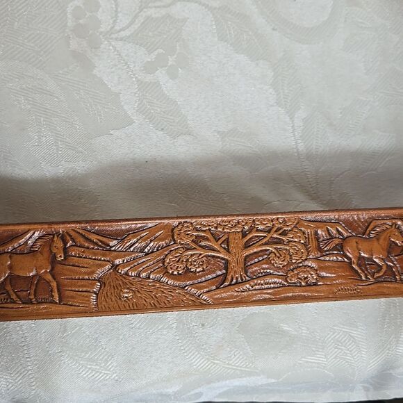 Chambers Brown Vintage Embossed Leather Belt With Buckle - Picture 5 of 9